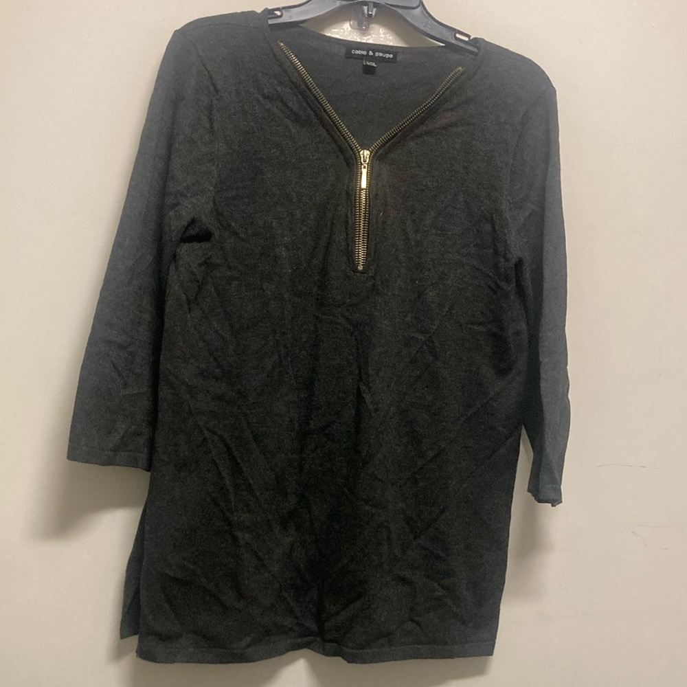 Cable & Gauge Black and Gold Zippered 3/4 Sleeve Tunic